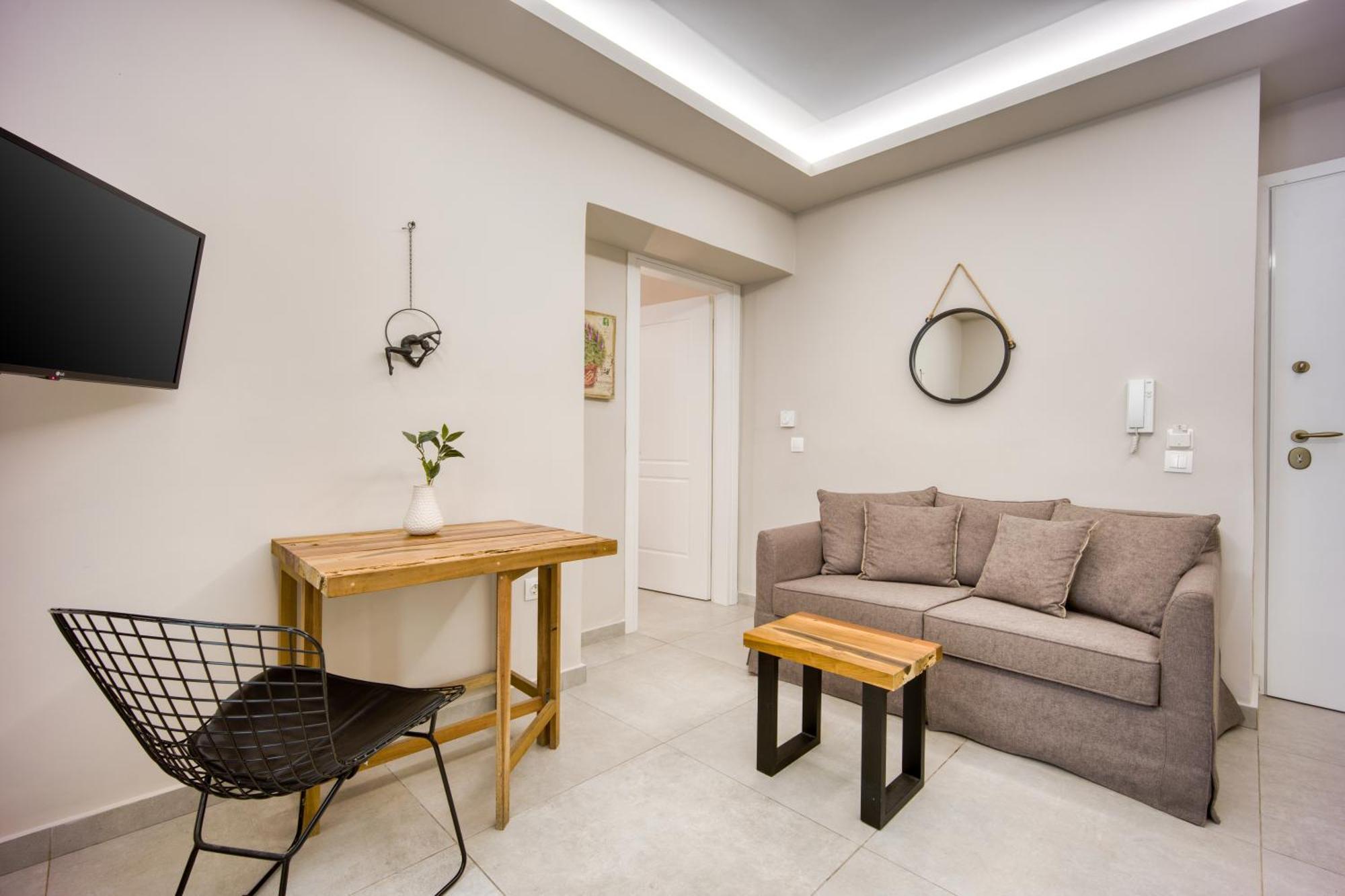 Pagrati/hilton Area, Bentzi Apartment