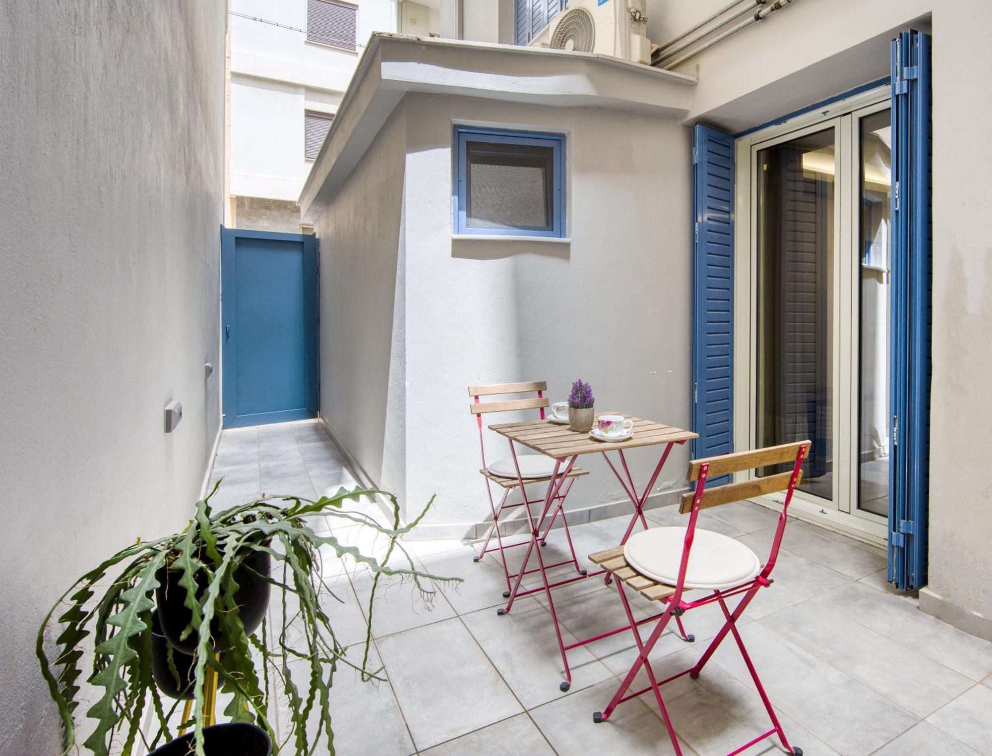 Pagrati/hilton Area, Bentzi Apartment